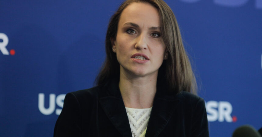 exclusiv ministrul de externe oana toiu explica de ce a rechemat o de la postul din new york pe fata fostului deputat psd radu cristescu 686e20685770a