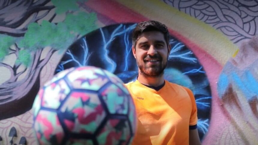 exclusiv un fost jucator al rapidului a dezvoltat cel mai complex sistem de antrenament pentru copii toata lumea zice sa merg la domnul sucu ca sa ii pr 6885f2be18969