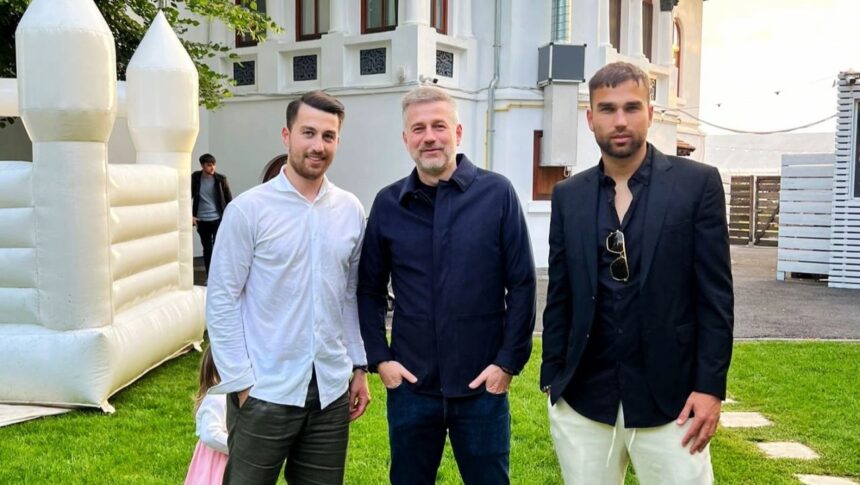 fiul lui anghel iordanescu lucreaza in parlamentul romaniei 68778b2742313