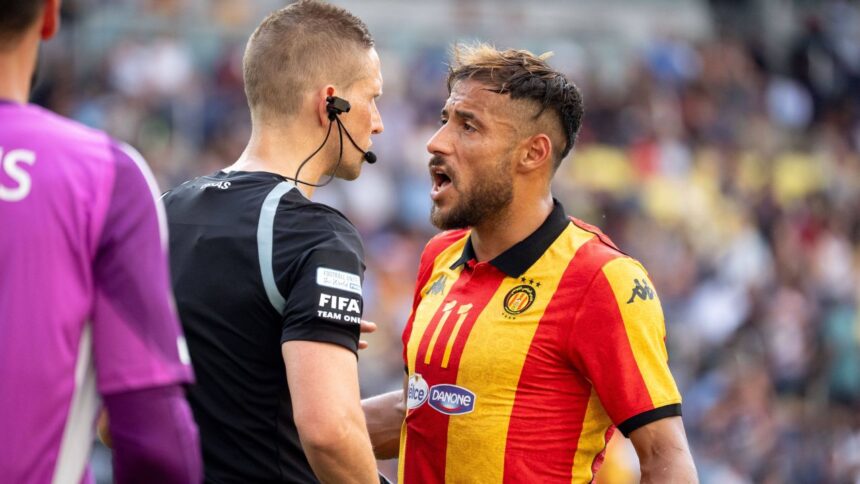 fostul elev al lui reghecampf arestat dupa ce s a batut in avion intr o cursa air france 6866ece59b60c