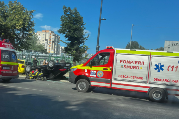 foto accident cu doua victime la spitalul de boli infectioase constanta o masina s a rasturnat 687cfa5ad86fa