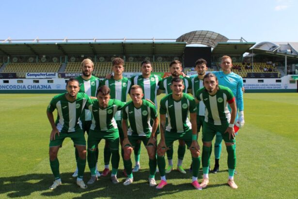 foto cu campionii balasa si carp titulari concordia chiajna a fost spulberata astazi acasa de chindia targoviste 68724bd9acfd7