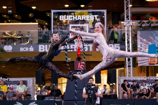 foto o finala si o semifinala pentru echipele romanesti in super show ul de baschet 33 de la parklake shopping center 687643e6dcf59