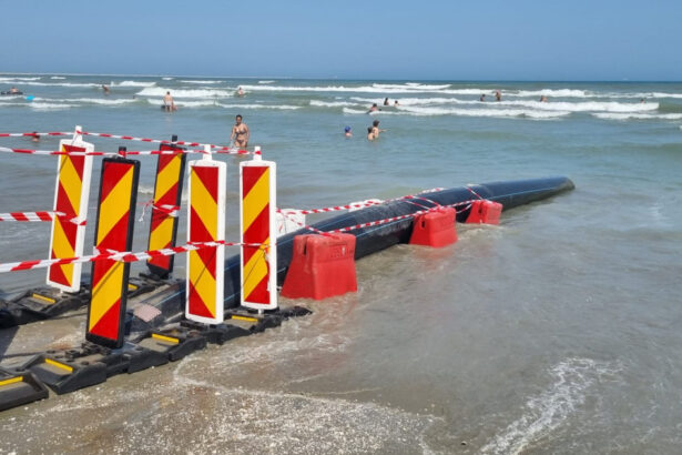 foto primaria navodari sanctionata din cauza ca o teava deverseaza ape pluviale in mare amenzi de peste 800 000 lei pe litoral 688887e1ca1b8