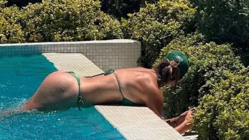 galerie foto aryna sabalenka a dat uitarii esecul de la wimbledon imagini de infarct din mykonos 687b7f58da8e8