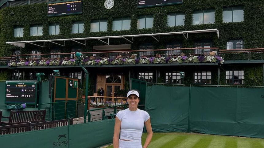 galerie foto dupa ce s a certat serios cu o arbitra la wimbledon sorana cirstea a facut un anunt tulburator 6867798be5b78