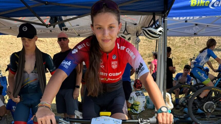 galerie foto sofia zama campioana minune de la dinamo prezenta de azi la fote 2025 una dintre cele mai bune cicliste la nivel de mountain bike 687ca31bbb08d
