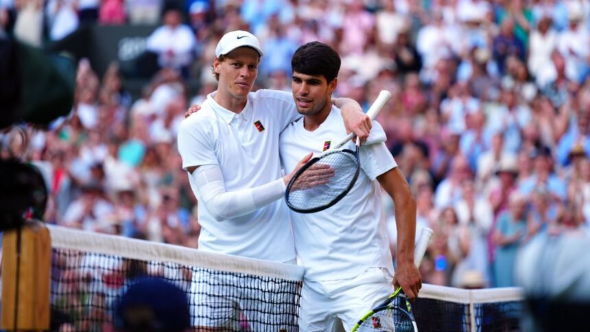 galerie foto tu deja ai doua jannik sinner l a intepat pe carlos alcaraz dupa ce si a luat revansa in finala wimbledon 2025 68740348377a0