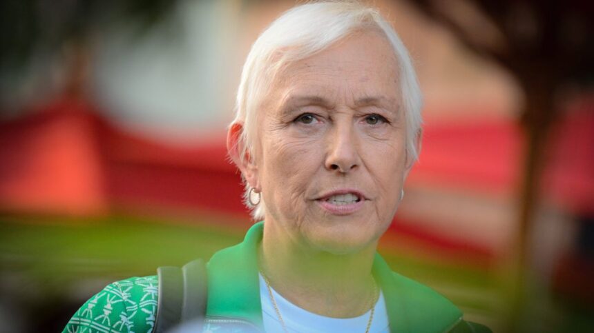 galerie foto wimbledon rigid indiferent de numele clientului de ce a fost martina navratilova interzisa intr o cafenea faimoasa 686e73748ec34