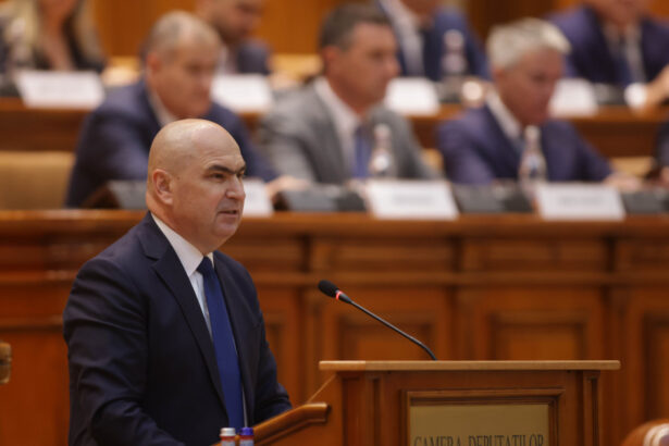 guvernul isi asuma azi raspunderea in parlament pe pachetul fiscal de austeritate 686b592fb6367