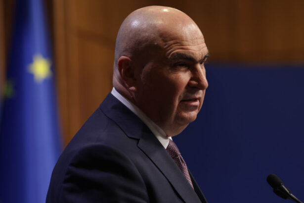ilie bolojan explica de ce a scazut impozitul pentru venituri din jocuri de noroc ce asteptari are premierul de la noul sef al anaf 686c1b3d78974