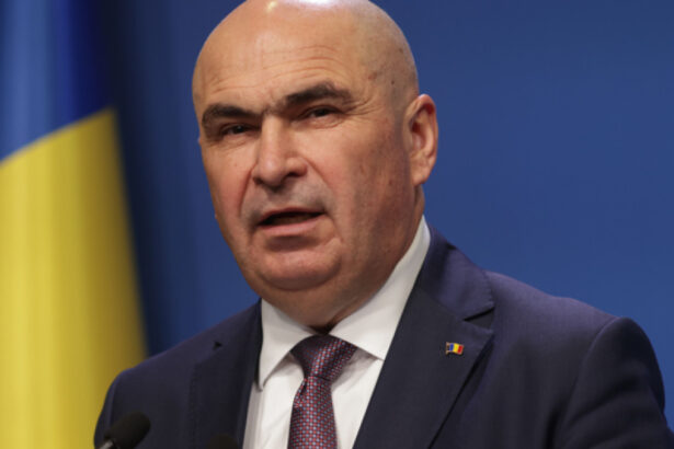 ilie bolojan si vicepremierul dragos anastasiu sustin azi la 1700 o conferinta de presa despre reforma companiilor de stat 687f6a17ad982