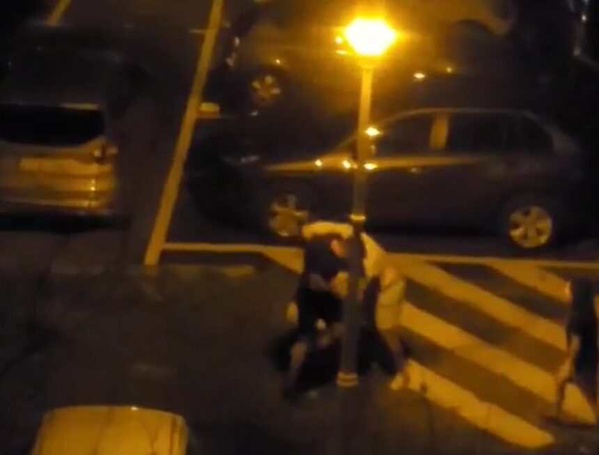 individul care ii spunea sotiei te iubesc dar iti tai un picior condamnat pentru ca a batut un om al strazii 68645e2f07c90