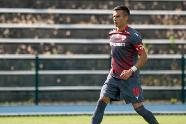 live video dinamo cs tunari se joaca acum cainii in echipamentul nou la ultimul amical dinaintea debutului in superliga 686a2a9694933