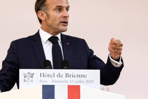 macron anunta ca va dubla bugetul militar pana in 2027 salvarea patriei presupune sa cheltuim mai mult pentru aparare 68742a21c39bf