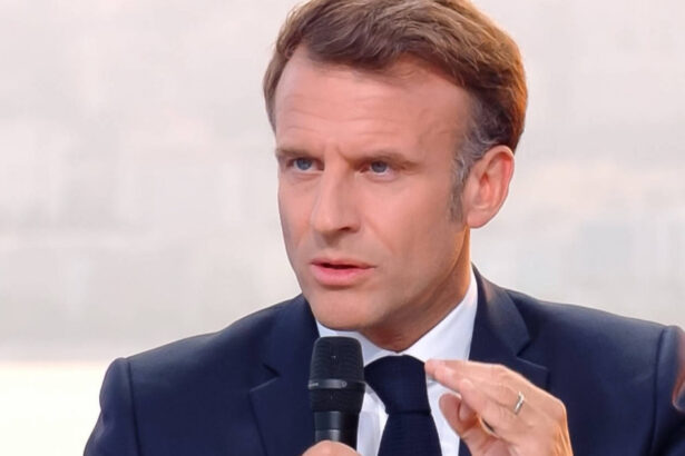 macron critica acordul comercial ue sua negociat de von der leyen cu trump europa nu se comporta ca o putere 688a46eba4aa6