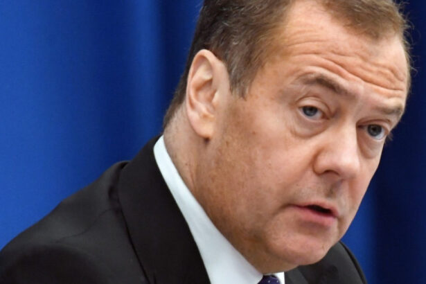 medvedev despre intelegerea comerciala trump uniunea europeana a sters pe jos cu ue dar este un acord antirus 6887ae42d880c