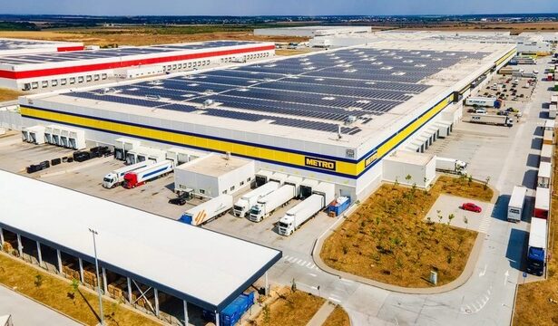 metro romania a semnat un parteneriat cu e on si demareaza un program de instalare de panouri fotovoltaice pe acoperisul magazinelor 686d2e4c908b6