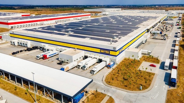 metro romania a semnat un parteneriat cu e on si demareaza un program de instalare de panouri fotovoltaice pe acoperisul magazinelor 686d2e4c908b6