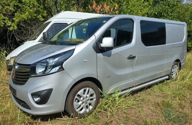 microbuz cautat de autoritatile din olanda descoperit in apropiere de ostrov 688b4c1380085