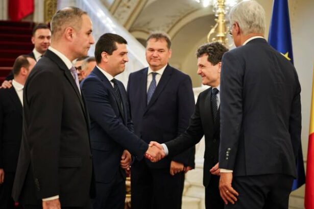 ministrul economiei despre directorii companiilor din subordine unii si au betonat contractele dar am ac de cojocul lor 6865960d5ad43