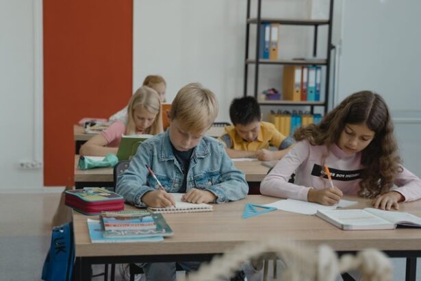 ministrul educatiei vom ajunge sa avem clase cu 30 de elevi cum am mai avut si pana in 2020 ce se intampla cu saptamana verde si scoala altfel 686d5f61e71f0