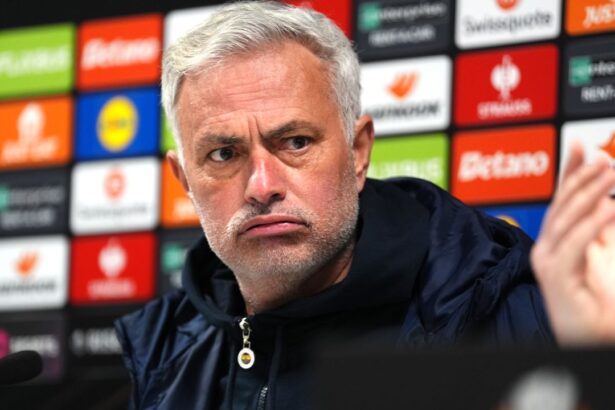 mourinho disperat sa castige ceva dupa 3 ani fenerbahce oferta pentru fosta vedeta a realului 68652e89bfa23
