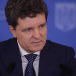 nicusor dan reactie la sondajul cu privire la ce cred romanii despre comunism avem datoria de a invata din trecut nu de a l reinvia 687f93d47f40b