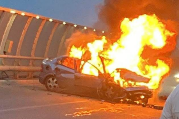 o masina a luat foc dupa un accident pe podul de la butelii constanta 6877ed72c7fbc