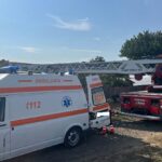 persoana salvata de pompierii ialomiteni dintr o fantana adanca de aproximativ 15 metri 687f7526e7532