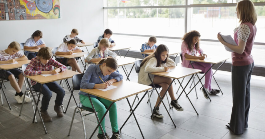 proba scrisa la examenul de titularizare are loc marti sunt asteptati aproape 40 000 de candidati 6875e8afdb396