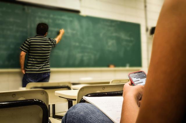 profesorii ameninta deschiderea anului scolar va fi in strada in toate orasele din romania 686b76d2dda18