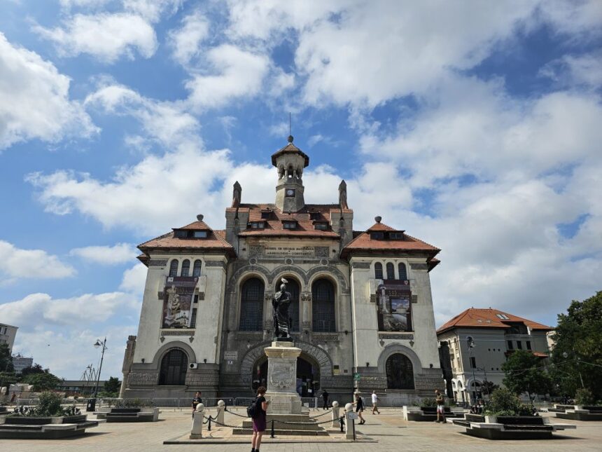reabilitarea cladirii de patrimoniu in care functioneaza muzeul de istorie nationala si arheologie din constanta incepe in acest an licitatia a fost finalizata 68703d304c370