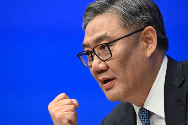 reactia chinei la noile sanctiuni ue impotriva rusiei doua banci chineze incluse pe lista 6880a6ba6d8fd