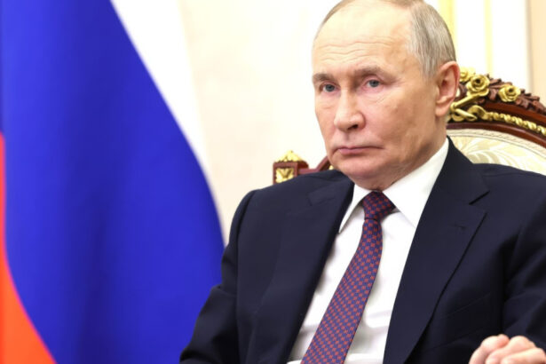 reactia rusiei dupa relatarea ca trump l ar fi amenintat pe putin ca va bombarda moscova in draci 686e5e9eda524