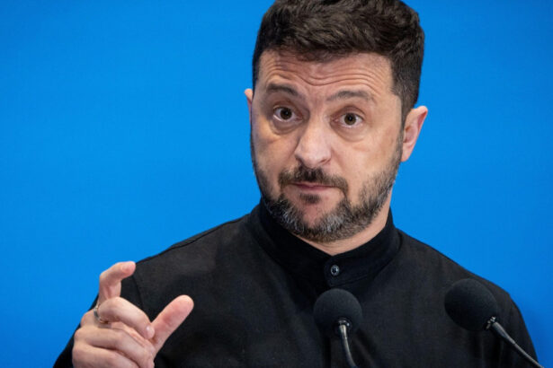 remarca lui volodimir zelenski care a starnit scandal in parlamentul de la kiev s a strigat rusine 6878eb323ab54