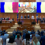 reportaj cum s a vazut din parlament motiunea impotriva guvernului alesii cu aer de vacanta ce misto fac beculetele alea 68754470ade7d