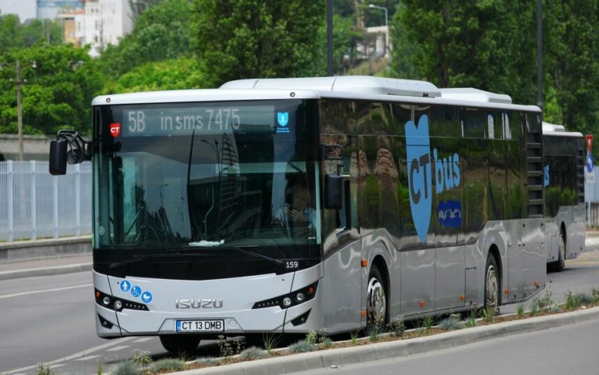 restrictii de weekend pe bd tomis autobuzele vor ocoli zona pietonala circula pe trasee deviate 6889f1a7a2c88