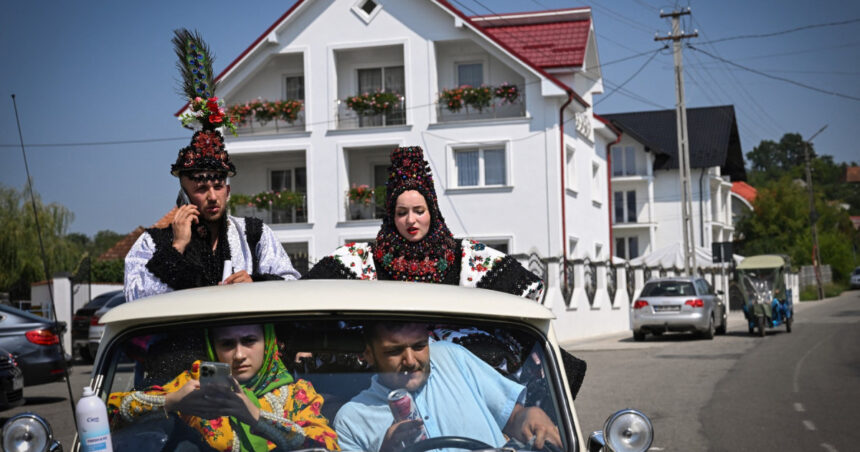 sapte din zece romani se simt presati de cheltuielile legate de nunti ce obiceiuri sunt considerate neinspirate 686e9ee36628a