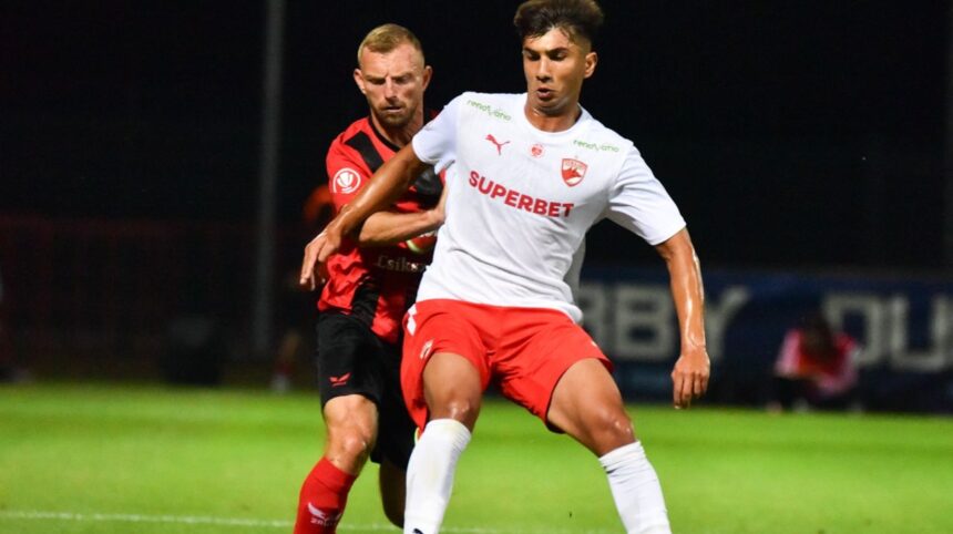 schimb perfect intre fcsb si dinamo ce s a intamplat in meciul dintre csikszereda si dinamo 68756334afb6e
