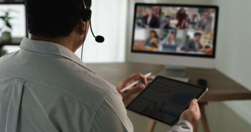 sedinta online a unui consiliu local din germania intrerupta de un film ponografic incidentul a fost raportat politiei 6882336988e1c