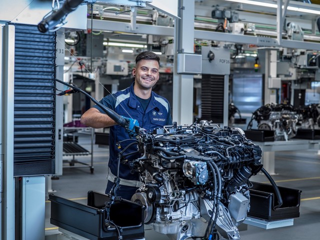 seful diviziei de motoare a bmw da sperante fanilor ce va fi cu motoarele diesel si pe benzina 68675b81e2fc8
