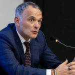 seful hidroelectrica a anuntat ca va dona 20 din salariul sau in vederea sustinerii proiectelor sociale 68751a684a467