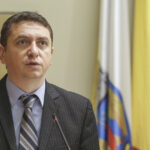seful societatii de administrare a participatiilor in energie anunta ca doneaza la buget 20 din venitul lunar net 6871599fcc1ee