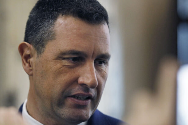 tanczos barna exclude ca guvernul sa dea zeci de miliarde din fondul de rezerva primariilor care nu si calculeaza bine banii de salarii 6866ca942f899