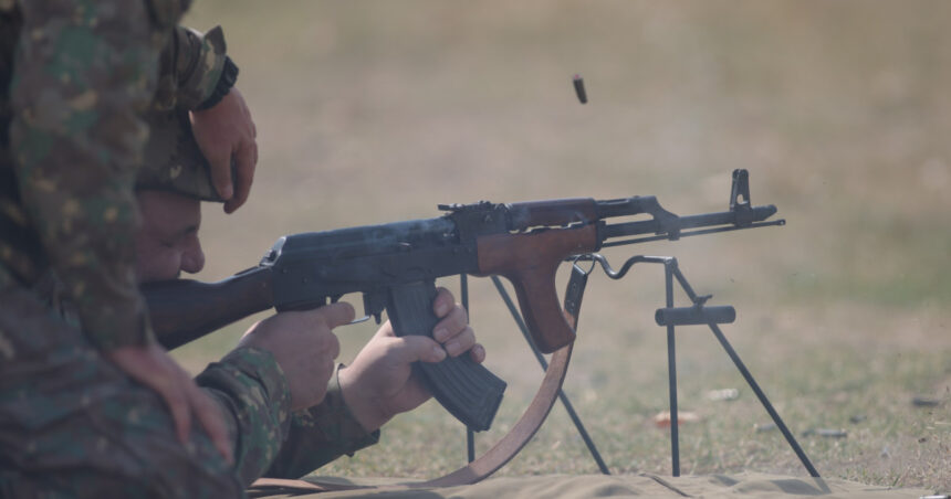 tehnologii invechite calitate slaba armata romana renunta la kalasnikov si anunta un program de inzestrare cu arme de tip nato 6870cce170f52