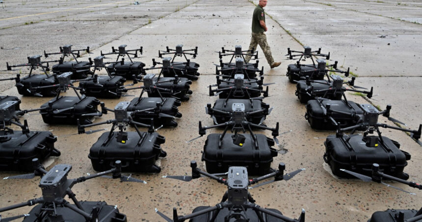 ucraina va primi 33 000 de kituri de drone cu inteligenta artificiala in cadrul unui acord de aparare cu sua 6887791e954b0