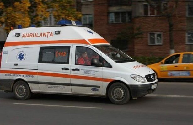 un autoturism s a rasturnat la iesirea din mangalia spre albesti 6874b102201b0