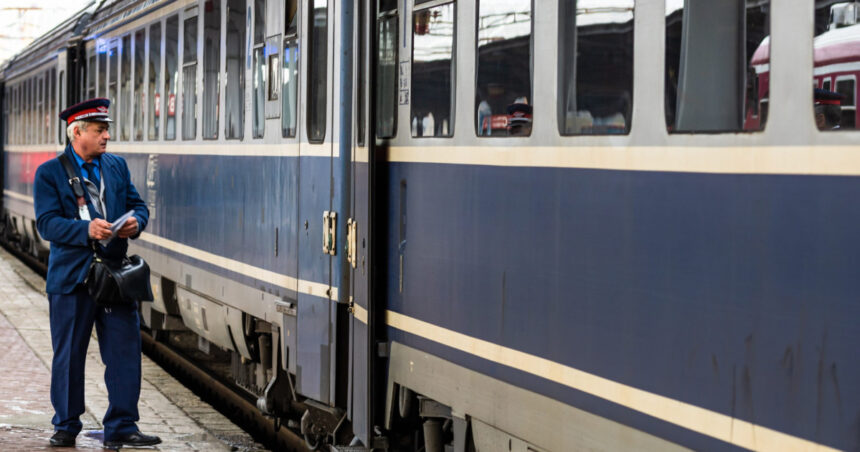 un tren care se indrepta spre litoral a pierdut doua vagoane pe traseu garnitura a avut 4 ore intarziere 688b16a14d2d5