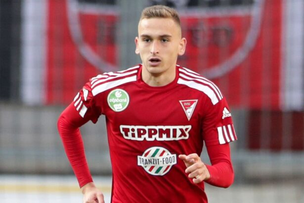 universitatea craiova transfer spectaculos colosul ucrainean fost la dinamo kiev prezentat oficial 686ccd94df5c3